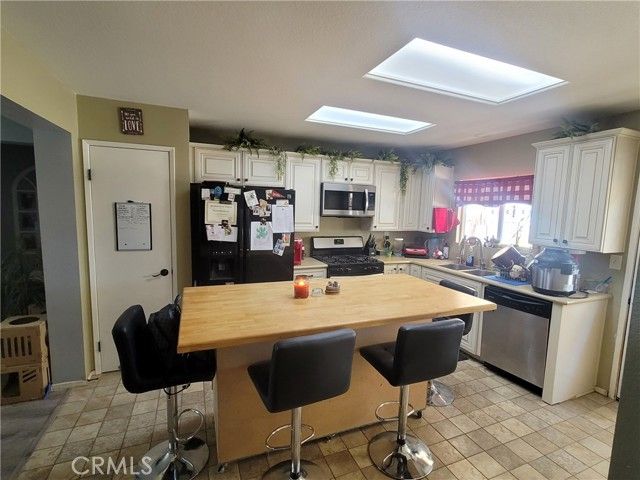 11930 Poppy Road, Adelanto, CA 92301