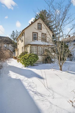 12 South Street, Great Neck, NY 11023