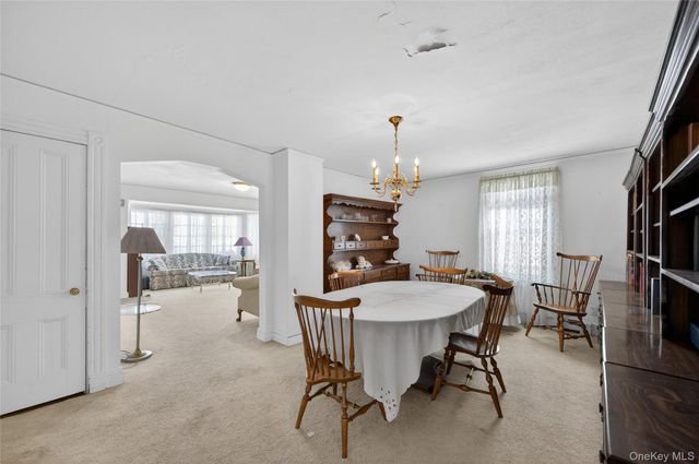 12 South Street, Great Neck, NY 11023