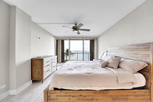 134 Lakeshore Drive 316, North Palm Beach, FL 33408