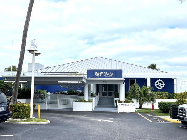 134 Lakeshore Drive 316, North Palm Beach, FL 33408