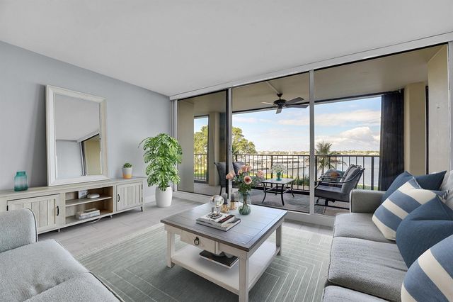 134 Lakeshore Drive 316, North Palm Beach, FL 33408