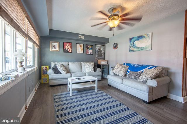 2824 WOODHAVEN RD, Philadelphia, PA 19154