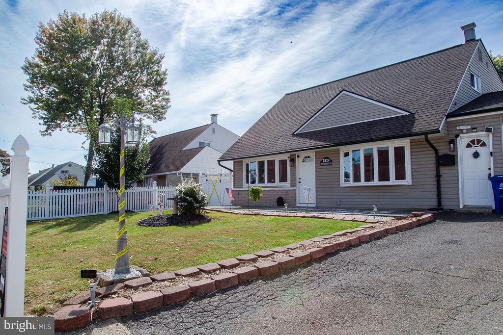 2824 WOODHAVEN RD, Philadelphia, PA 19154