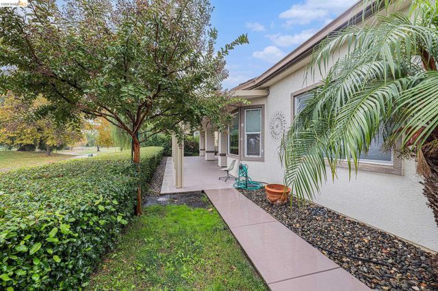 729 RICHARDSON DR, Brentwood, CA 94513