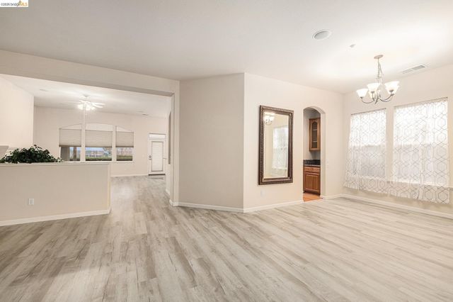 729 RICHARDSON DR, Brentwood, CA 94513