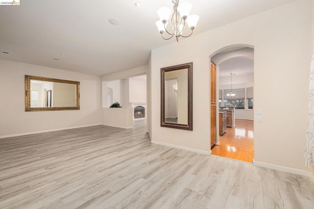 729 RICHARDSON DR, Brentwood, CA 94513