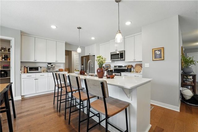 8908 SW 9th Street, Blue Springs, MO 64064