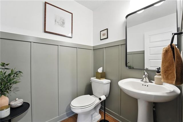 8908 SW 9th Street, Blue Springs, MO 64064