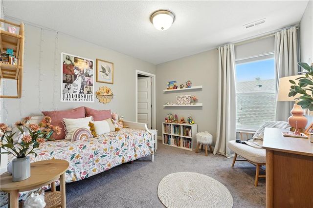 8908 SW 9th Street, Blue Springs, MO 64064