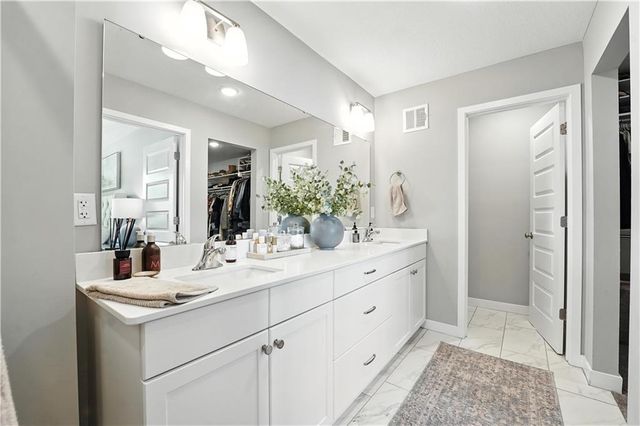 8908 SW 9th Street, Blue Springs, MO 64064