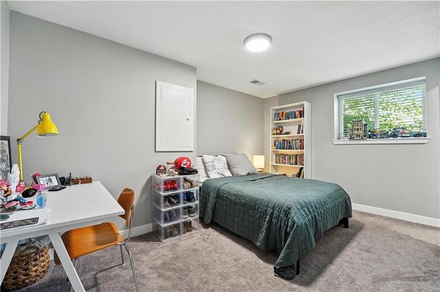 8908 SW 9th Street, Blue Springs, MO 64064