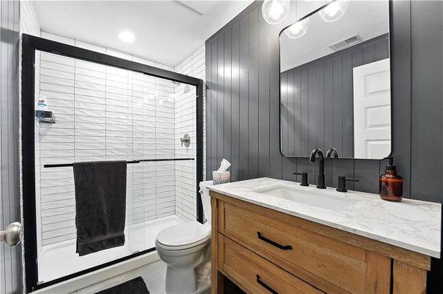 8908 SW 9th Street, Blue Springs, MO 64064