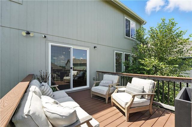 8908 SW 9th Street, Blue Springs, MO 64064