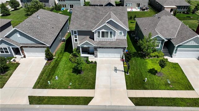 8908 SW 9th Street, Blue Springs, MO 64064