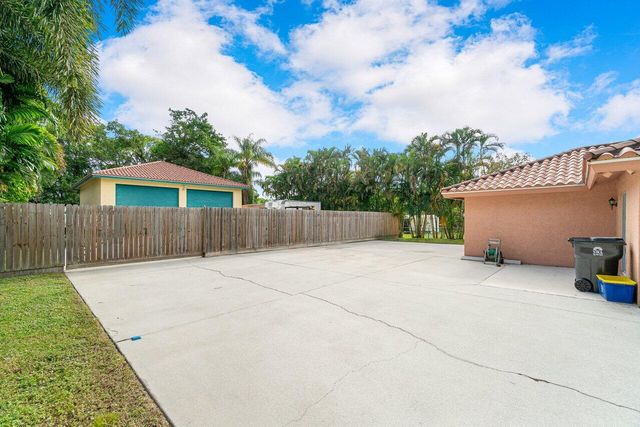 5592 1st Road, Lake Worth, FL 33467