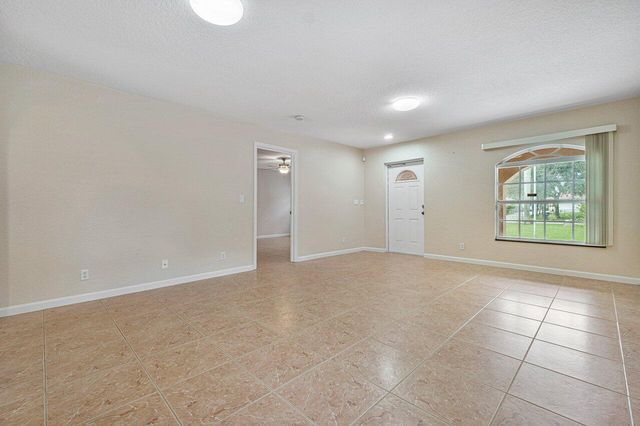 5592 1st Road, Lake Worth, FL 33467