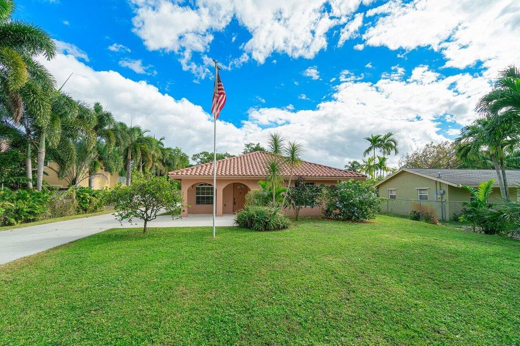 5592 1st Road, Lake Worth, FL 33467