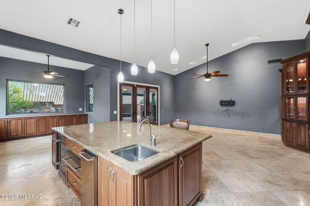38200 S Stone Ridge Court, Tucson, AZ 85739