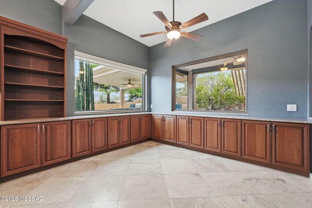38200 S Stone Ridge Court, Tucson, AZ 85739
