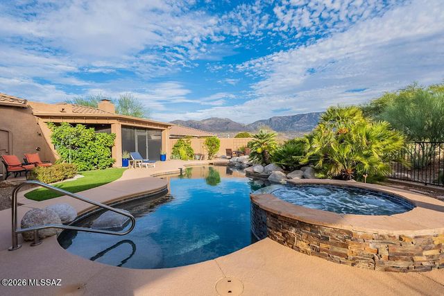 38200 S Stone Ridge Court, Tucson, AZ 85739