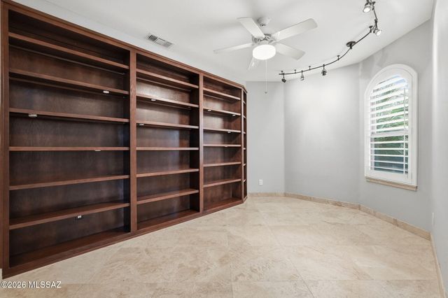 38200 S Stone Ridge Court, Tucson, AZ 85739
