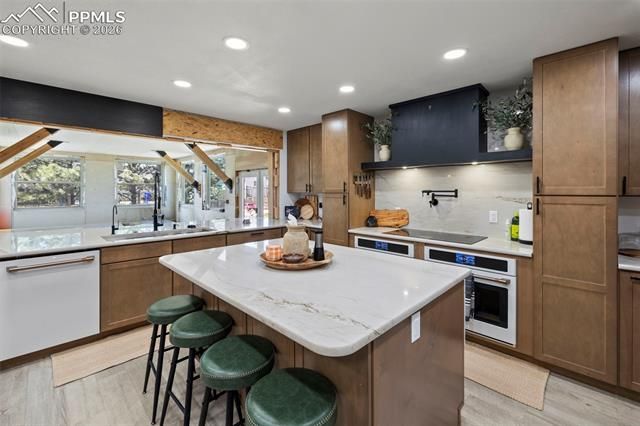 990 Eagle Rock Road, Colorado Springs, CO 80918