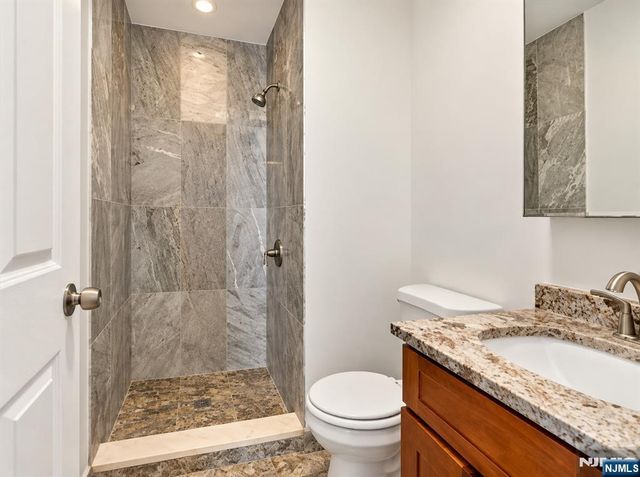315 7th Street 601, Union City, NJ 07087