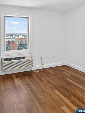 315 7th Street 601, Union City, NJ 07087