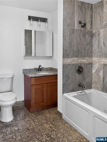 315 7th Street 601, Union City, NJ 07087