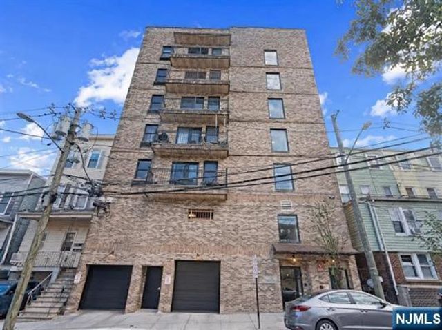 315 7th Street 601, Union City, NJ 07087
