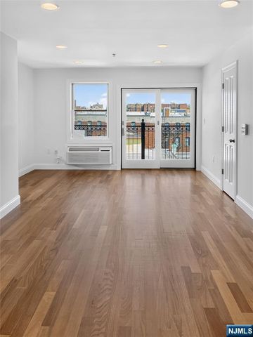 315 7th Street 601, Union City, NJ 07087
