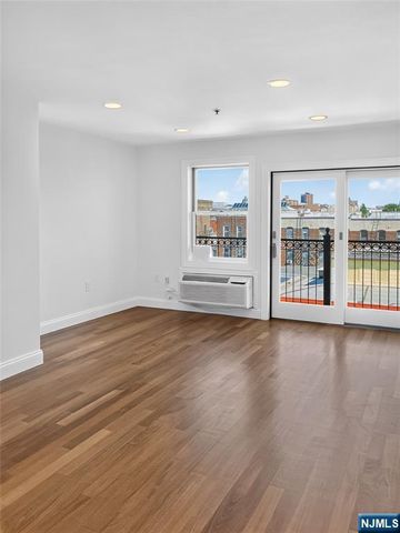 315 7th Street 601, Union City, NJ 07087