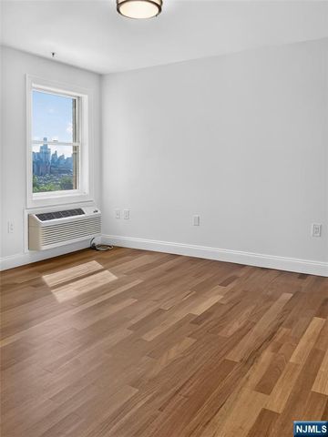315 7th Street 601, Union City, NJ 07087