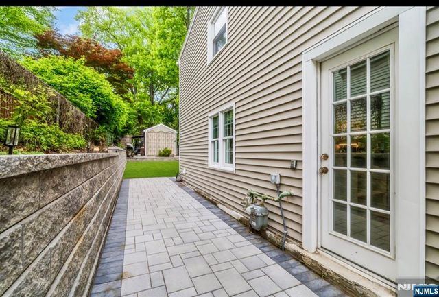 105 Bergen Avenue, Waldwick, NJ 07463