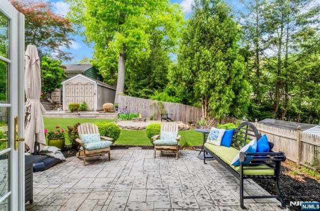 105 Bergen Avenue, Waldwick, NJ 07463