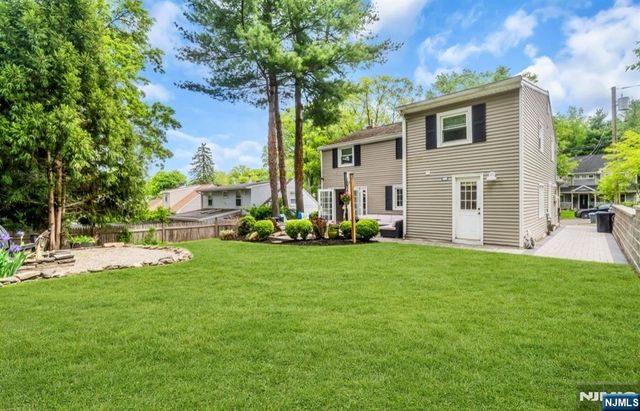 105 Bergen Avenue, Waldwick, NJ 07463