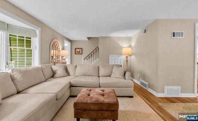 105 Bergen Avenue, Waldwick, NJ 07463