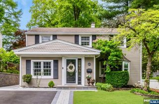 105 Bergen Avenue, Waldwick, NJ 07463