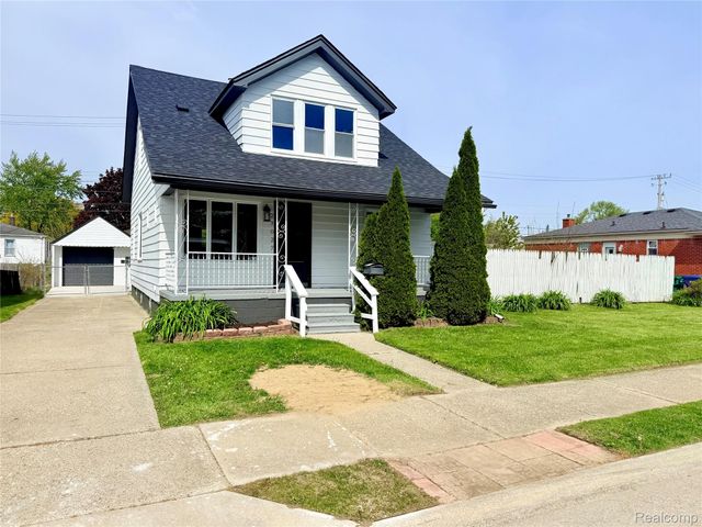 23027 Tuscany Avenue, Eastpointe, MI 48021