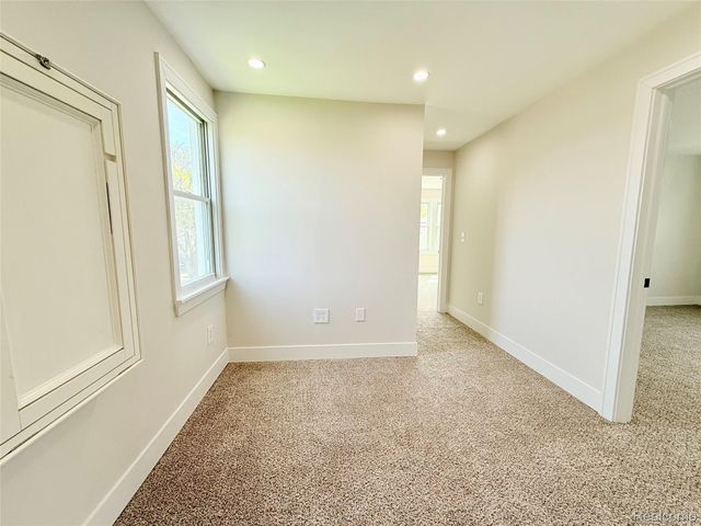 23027 Tuscany Avenue, Eastpointe, MI 48021