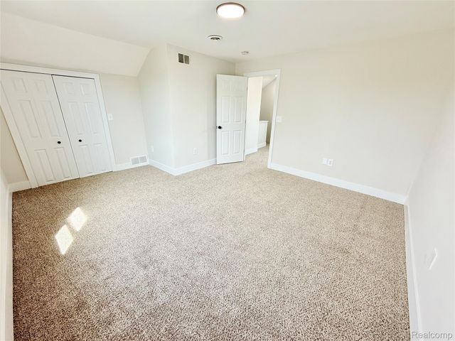 23027 Tuscany Avenue, Eastpointe, MI 48021
