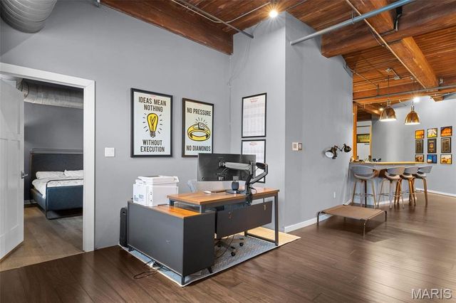 703 N 13 307, St Louis, MO 63103