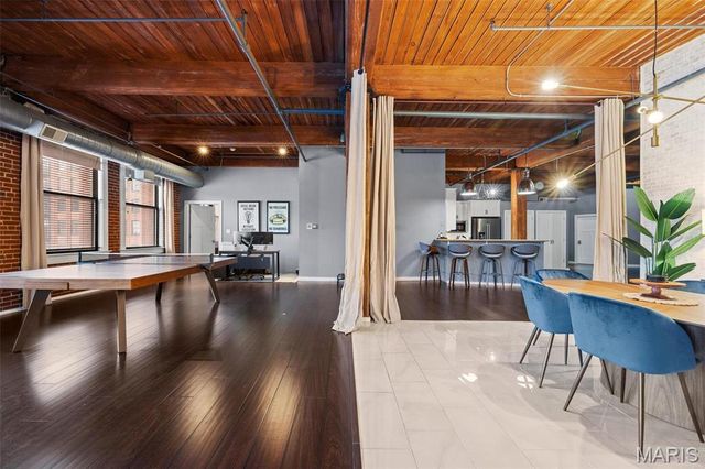 703 N 13 307, St Louis, MO 63103