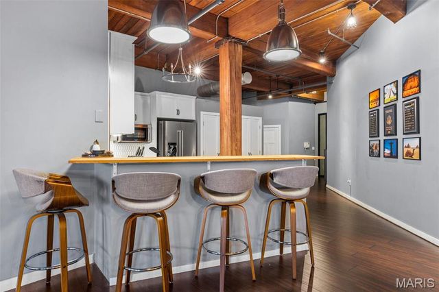 703 N 13 307, St Louis, MO 63103