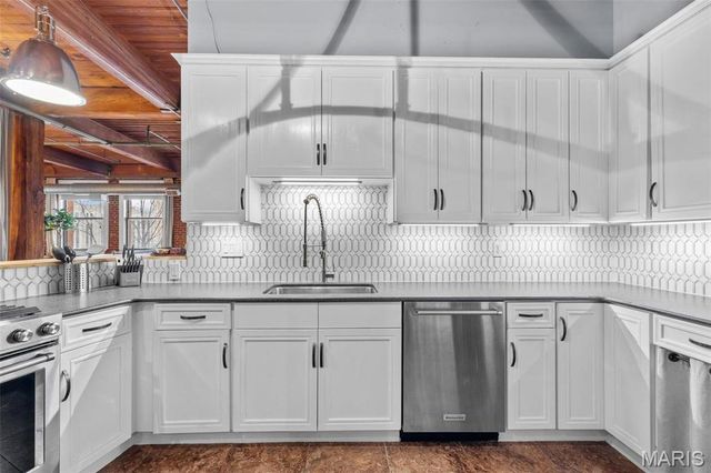 703 N 13 307, St Louis, MO 63103