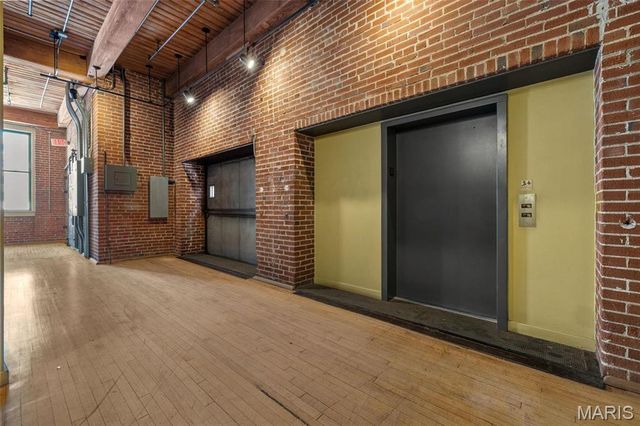 703 N 13 307, St Louis, MO 63103