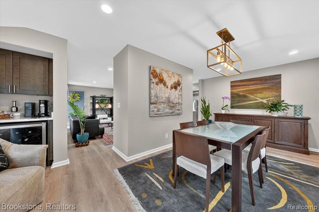 15636 Kirkshire Avenue, Beverly Hills, MI 48025