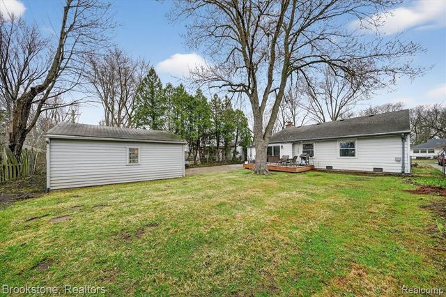 15636 Kirkshire Avenue, Beverly Hills, MI 48025