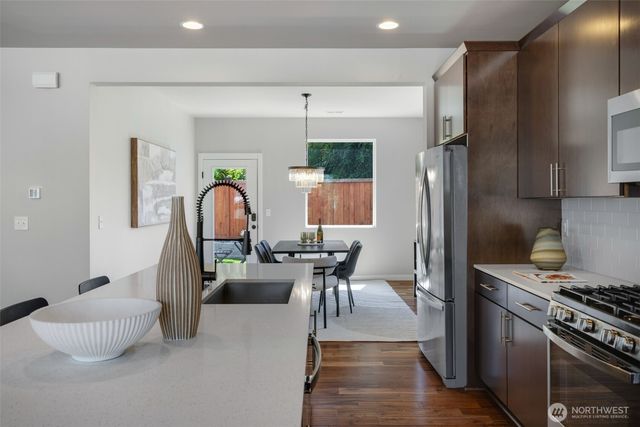 11032 14th Place SE, Lake Stevens, WA 98258